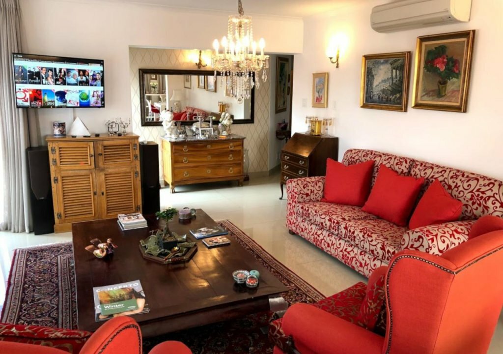 Foto Southern Comfort Guest Lodge Gostinica Belmont Avenue 27