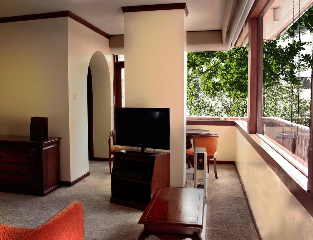 Фото Selina Quito