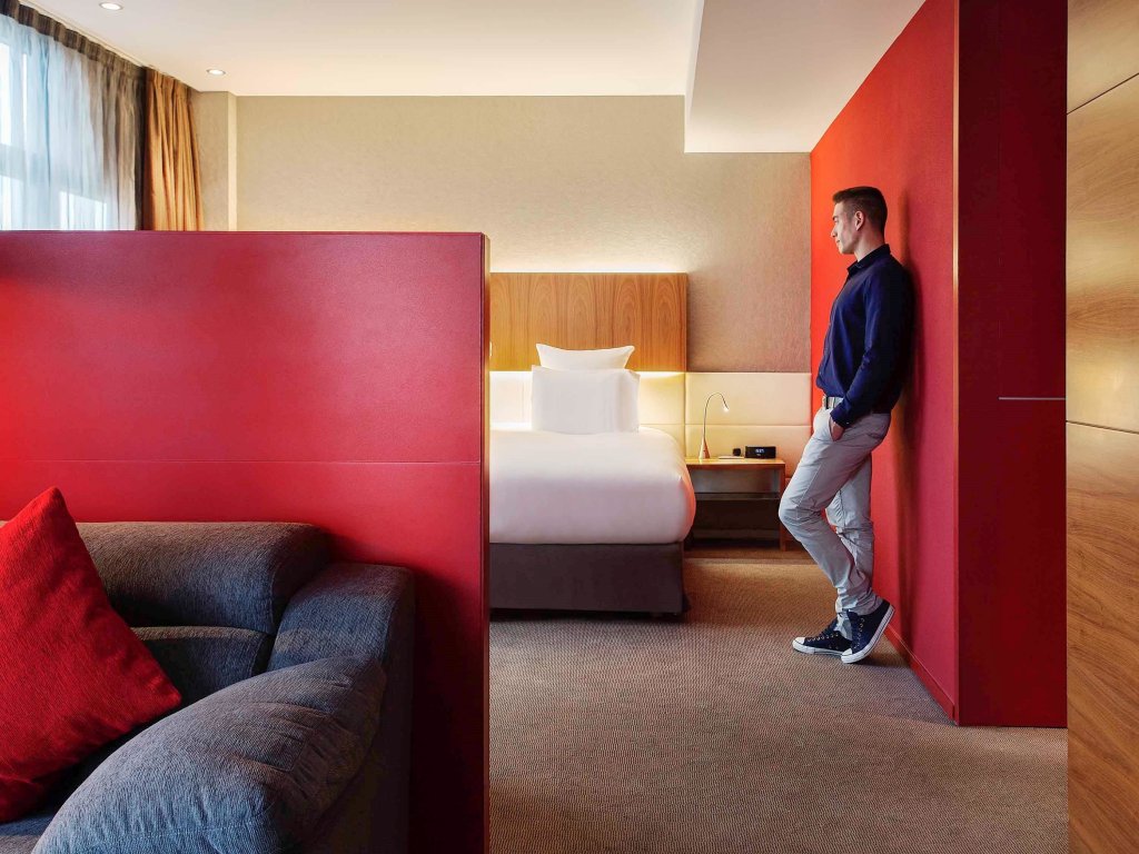 Фото Sofitel Barcelona Skipper