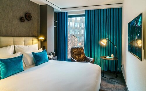 Гостиница Motel One Manchester - Royal Exchange