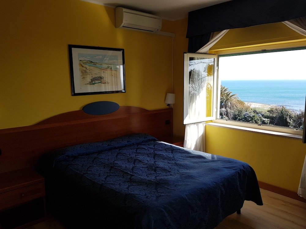 Фото Отель L'Isola