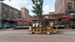 Pedal Pub Twin Cities (Minnesota, Hennepin County, Minneapolis, Central Minneapolis District), landmark, attraction