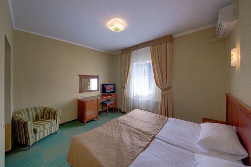 Внешний вид отеля Джунгли в Подольске, фото 3