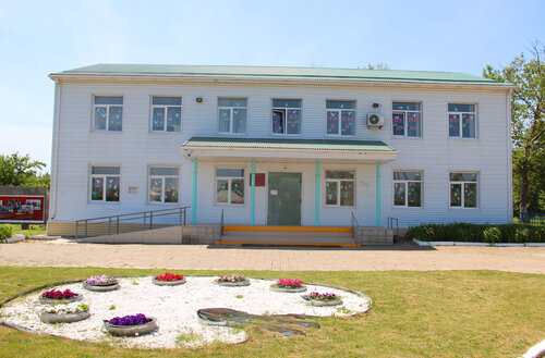 Sanat okulları МБУ ДО ДХШ пгт. Ильского МО Северский район, Krasnodarski krayı, foto