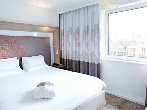 Гостиница Novotel London Waterloo в Лондоне