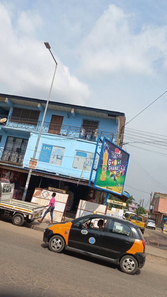 Stone articles and fixtures Good Will Tiles, Accra, photo