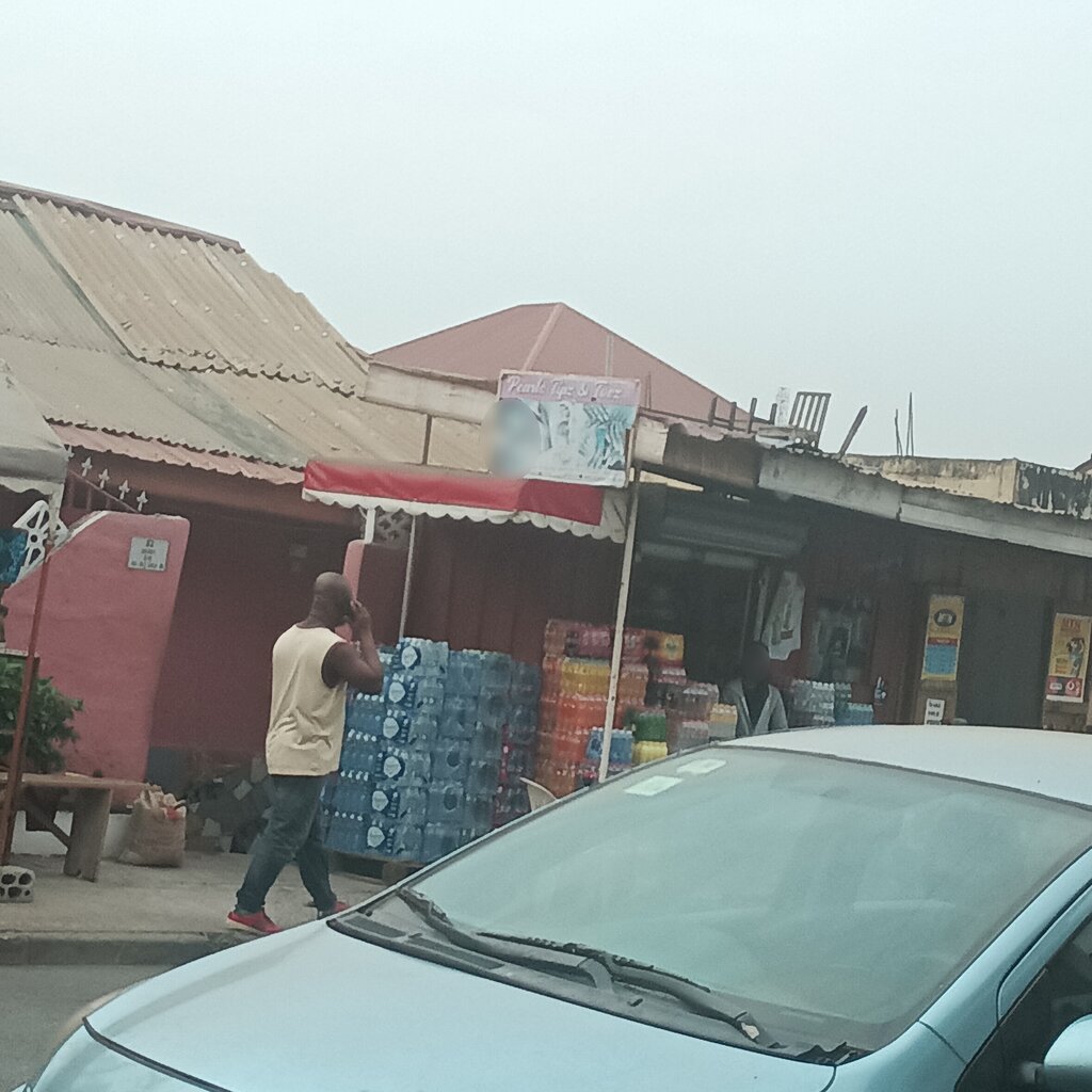 Nail salon Pearls Tipz and Toez, Accra, photo