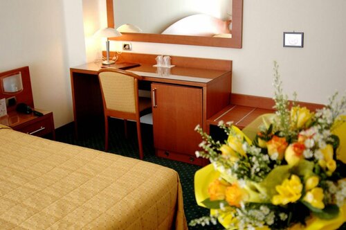 Внешний вид отеля Hotel Capri в Бардолино, фото 5