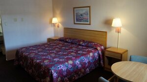 Travelers Inn (United States Route 75), hotel