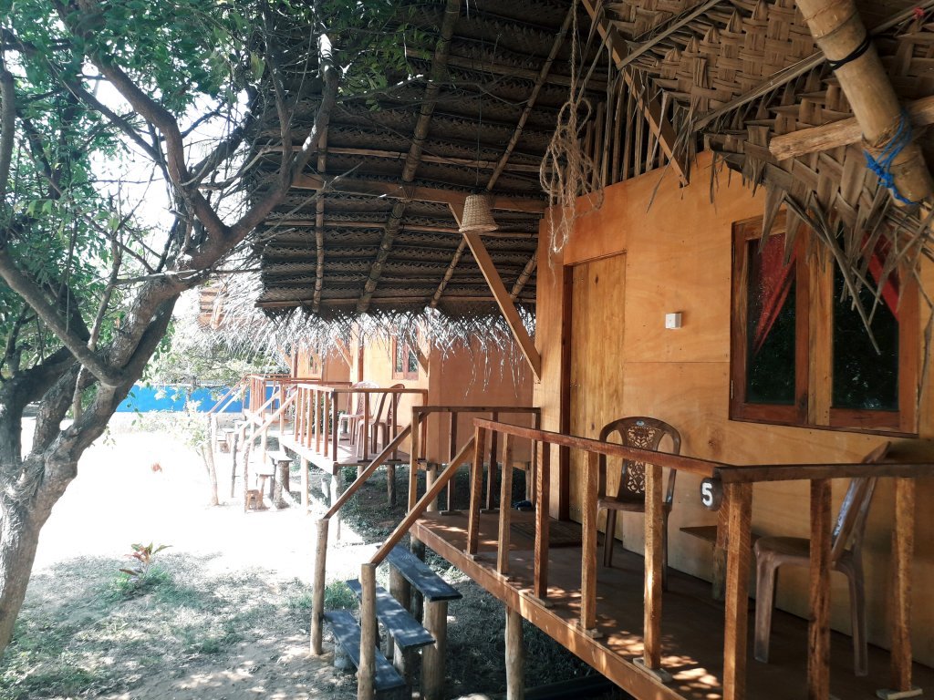 Фото Yala Waves Beach Resort