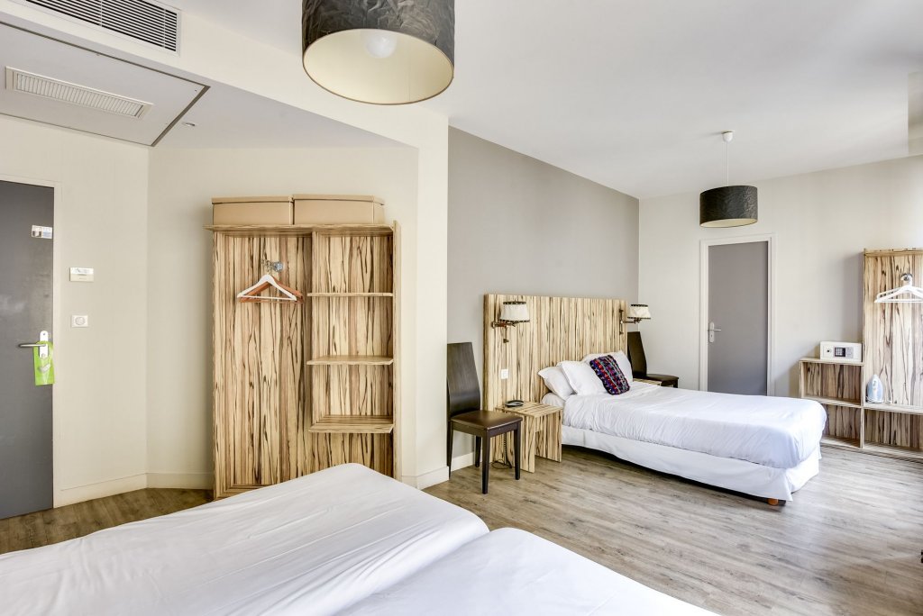 Фото Hotel Marbella