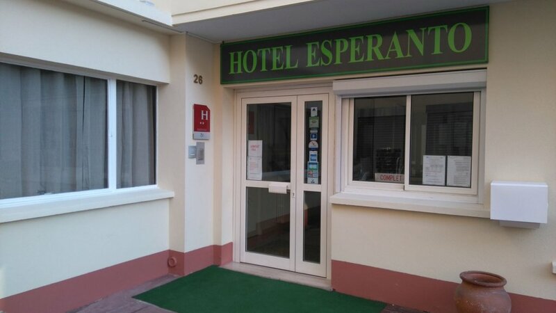 Гостиница Hotel Esperanto в Каннах