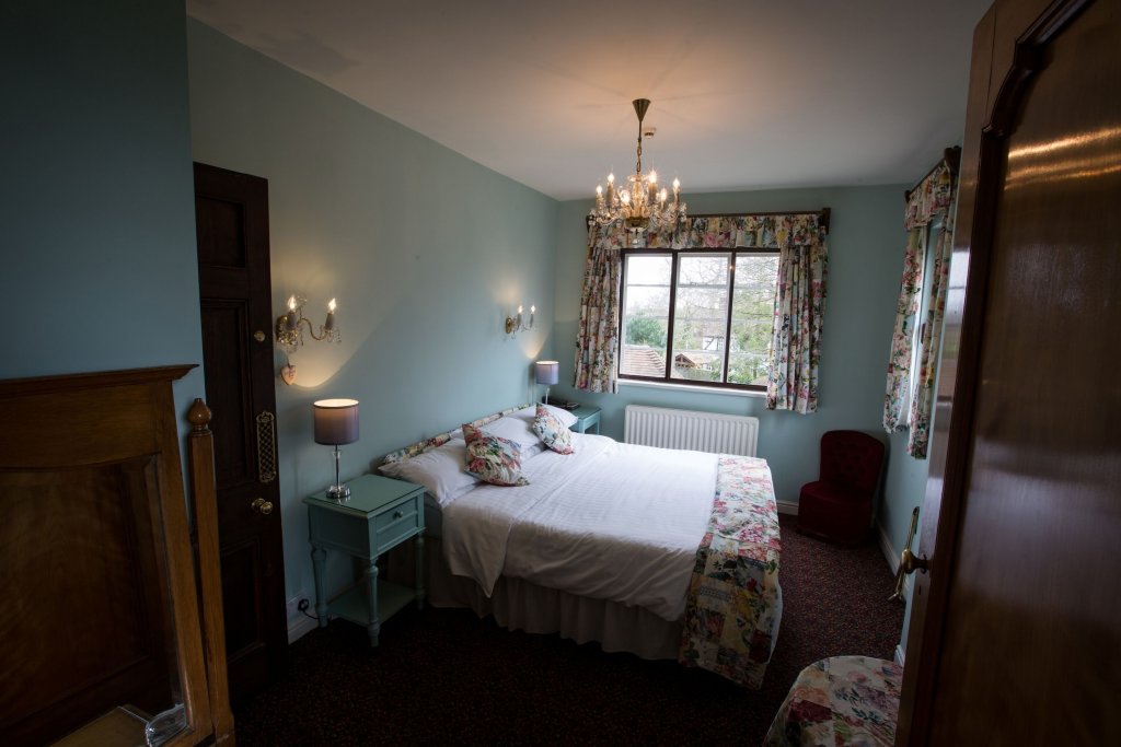 Фото Hundred House