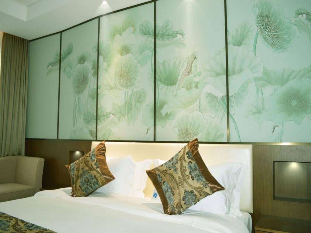 Фото Noble Center Hotel