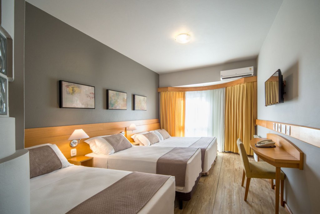 Фото Hotel Laghetto Siena