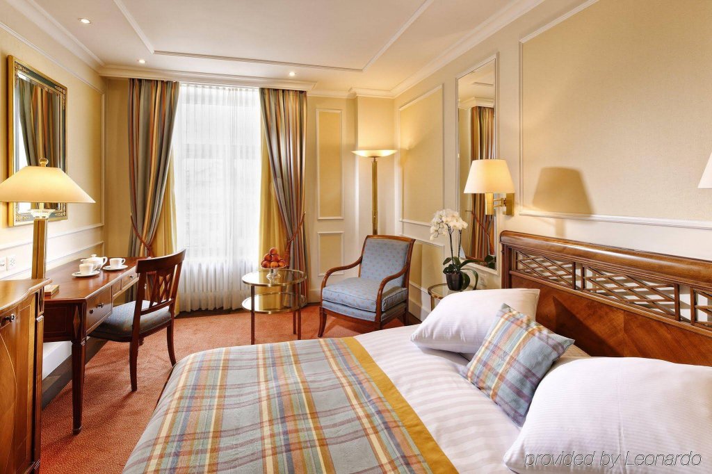 Фото Schweizerhof Zürich