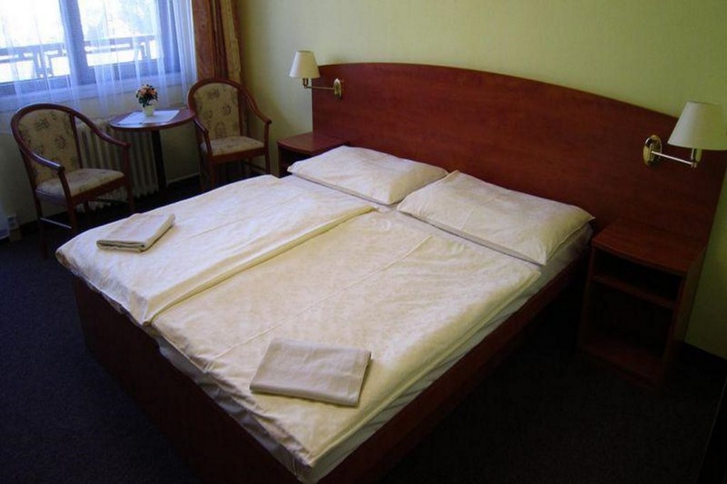 Фото Hotel Krystal