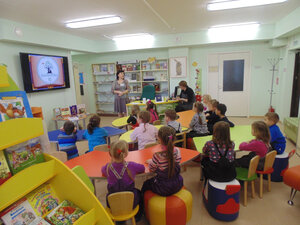 Children's Library № 10 Kompas (Saint Petersburg, Turistskaya Street, 11к1), biblioteca