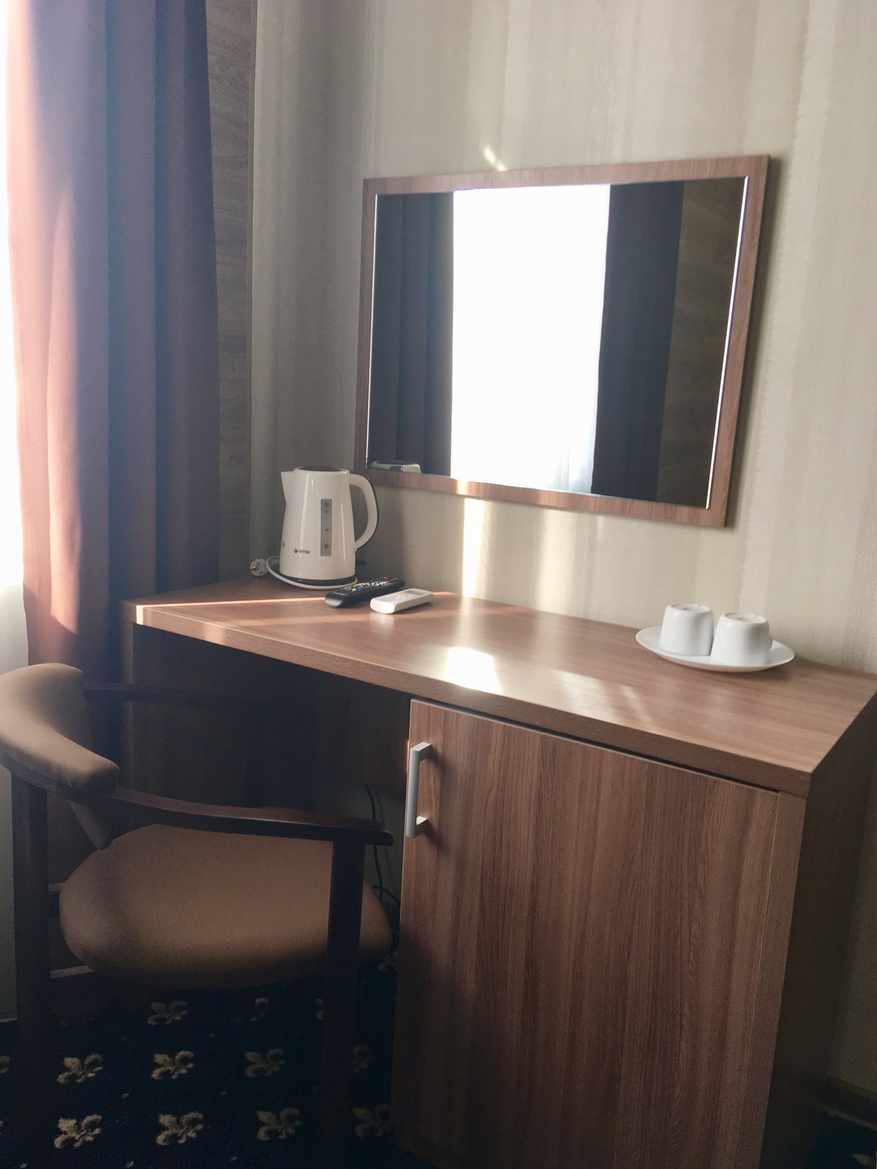 Фото Солнечный