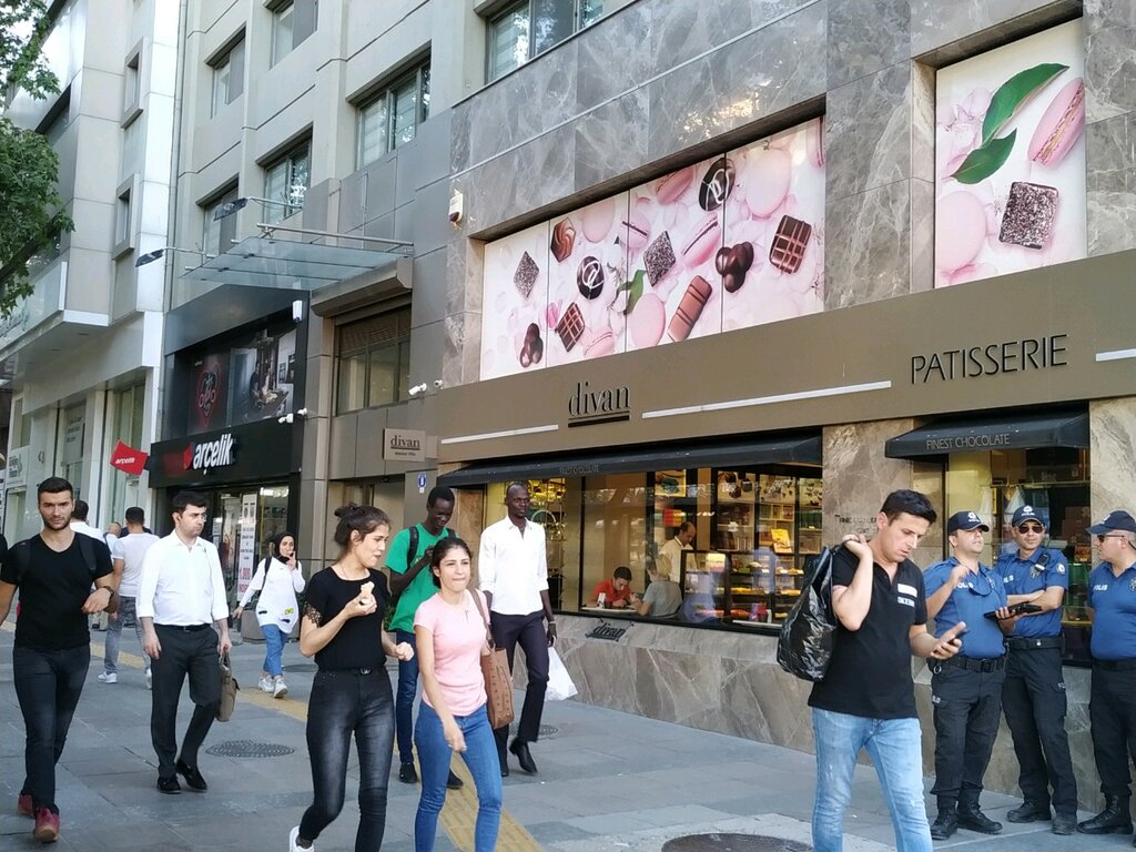 Divan Pastanesi Pasta Sekerleme Ve Tatli Kizilay Mah Ataturk Blv No 58 Cankaya Ankara Turkiye Yandex Haritalar