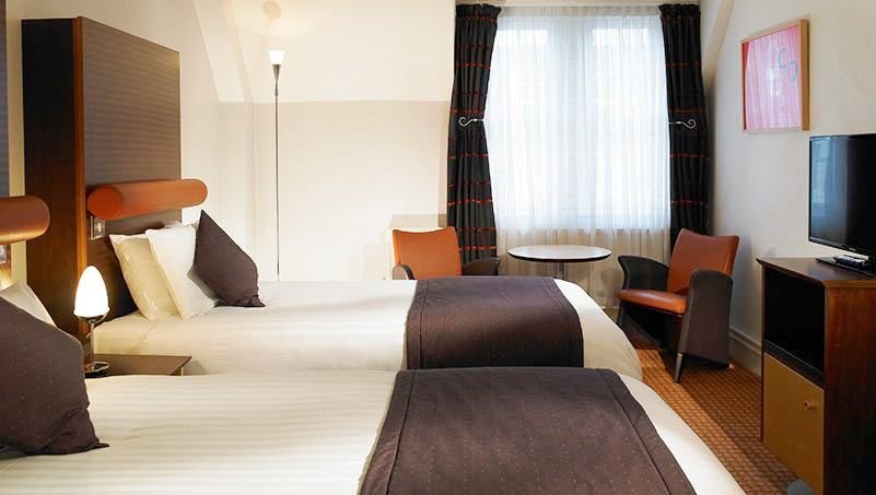 Фото The Angel Hotel