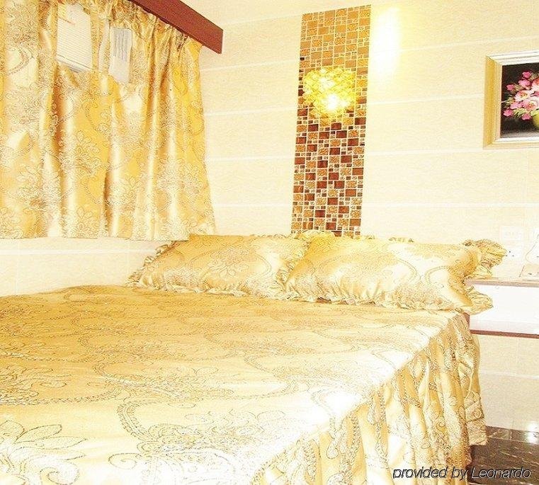 Фото New Chung King Mansion Guest House - Carlton Group of Hostels