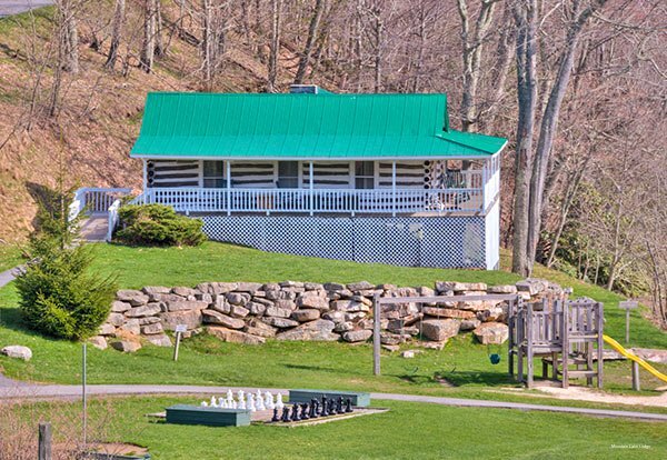 Фото Mountain Lake Lodge