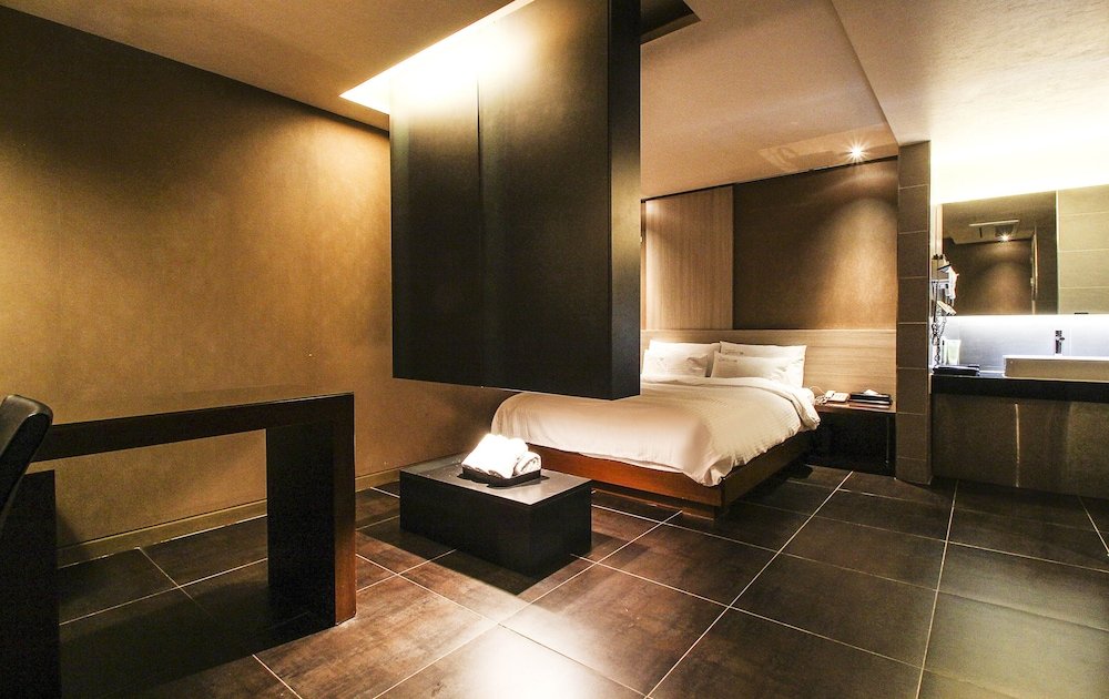 Фото Yeoubi Hotel