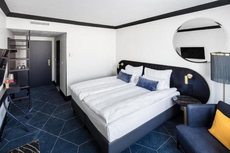 Фото Vienna House by Wyndham Diplomat Prague