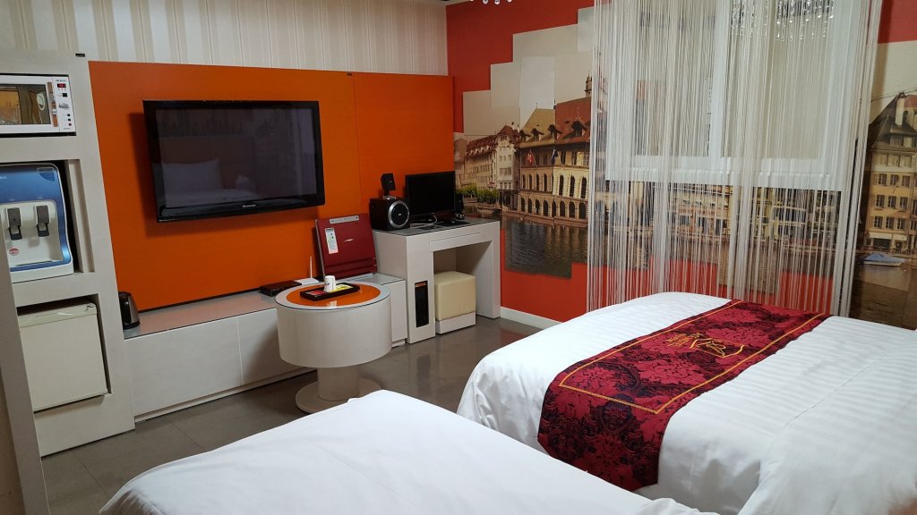 Фото West In Hotel