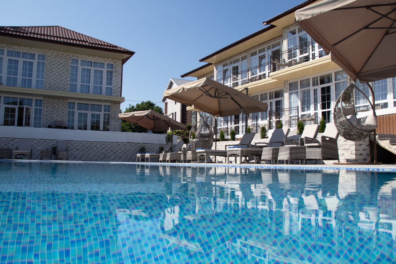 Фото Кромвель Вайт