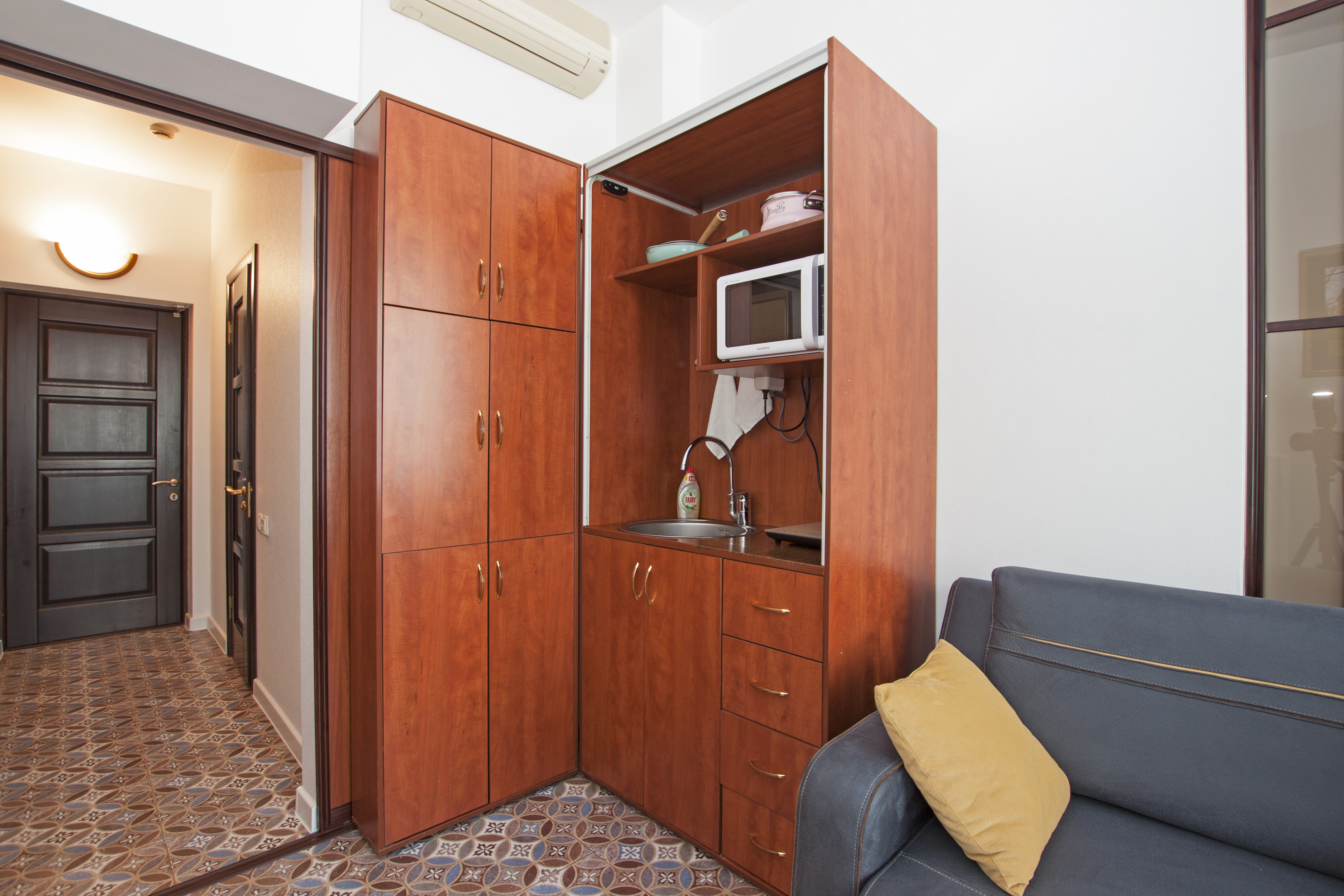 Фото отеля 2