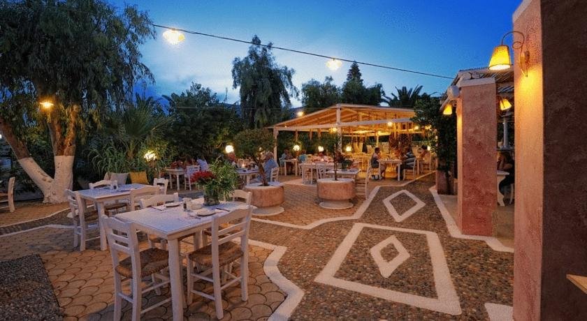 Фото Drossia Hotel