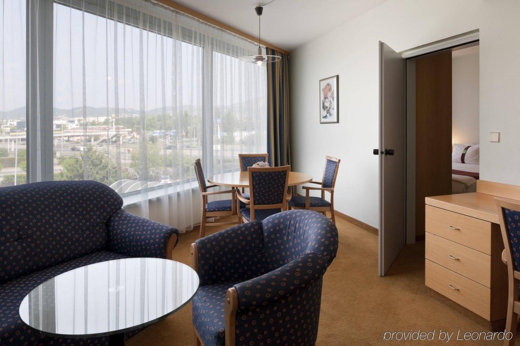 Фото Holiday Inn Budapest-Budaors, an Ihg Hotel