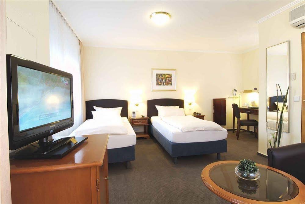 Фото Hotel Flora Düsseldorf