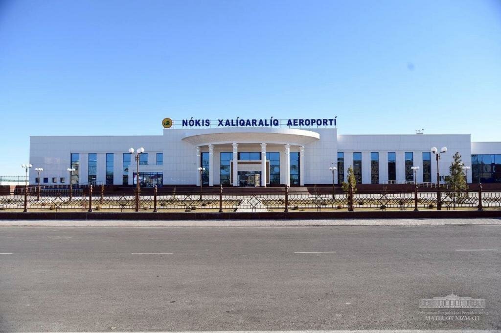Aeroport Nukus xalqaro aeroporti, Nukus, foto