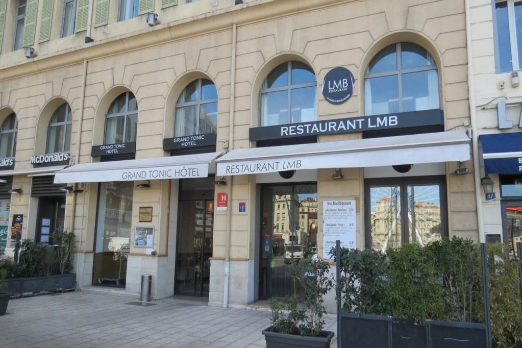 Фото Maisons du Monde Hôtel & Suites