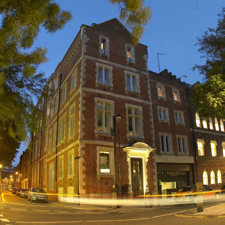 Фото отеля 1