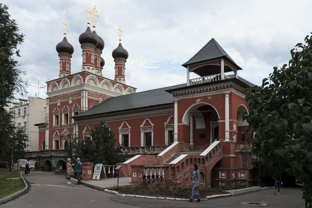 Столовая Трапезная Высоко-Петровского монастыря, Москва, фото