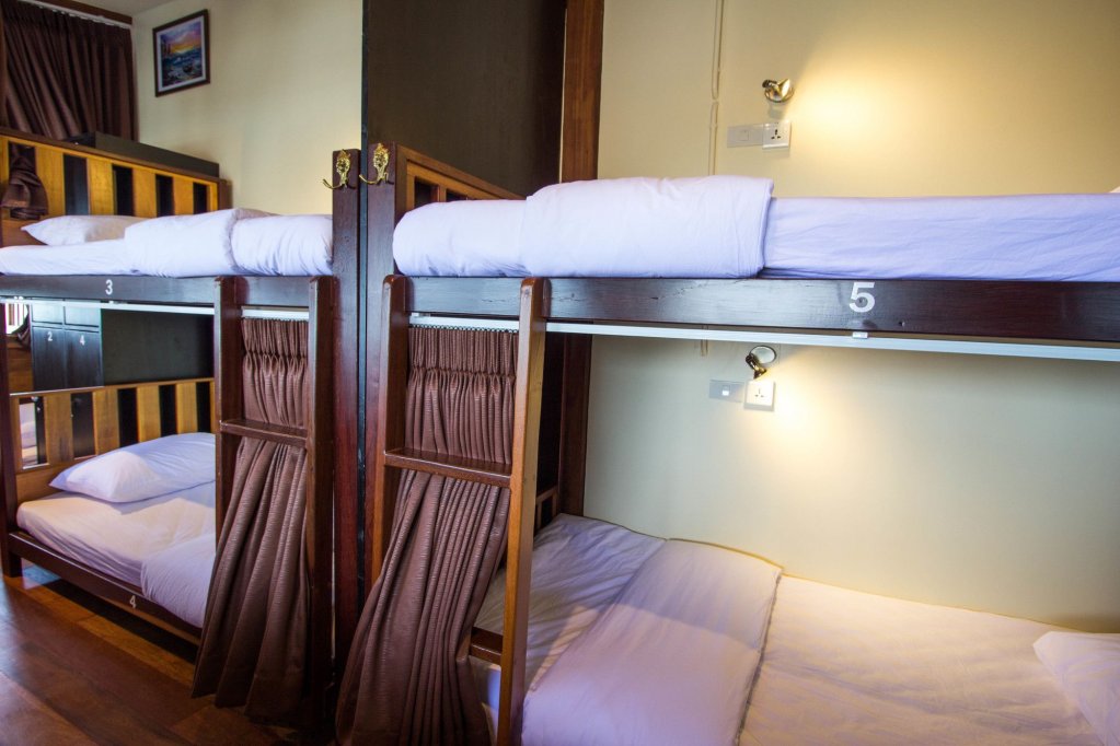 Фото Chaam Guesthouse