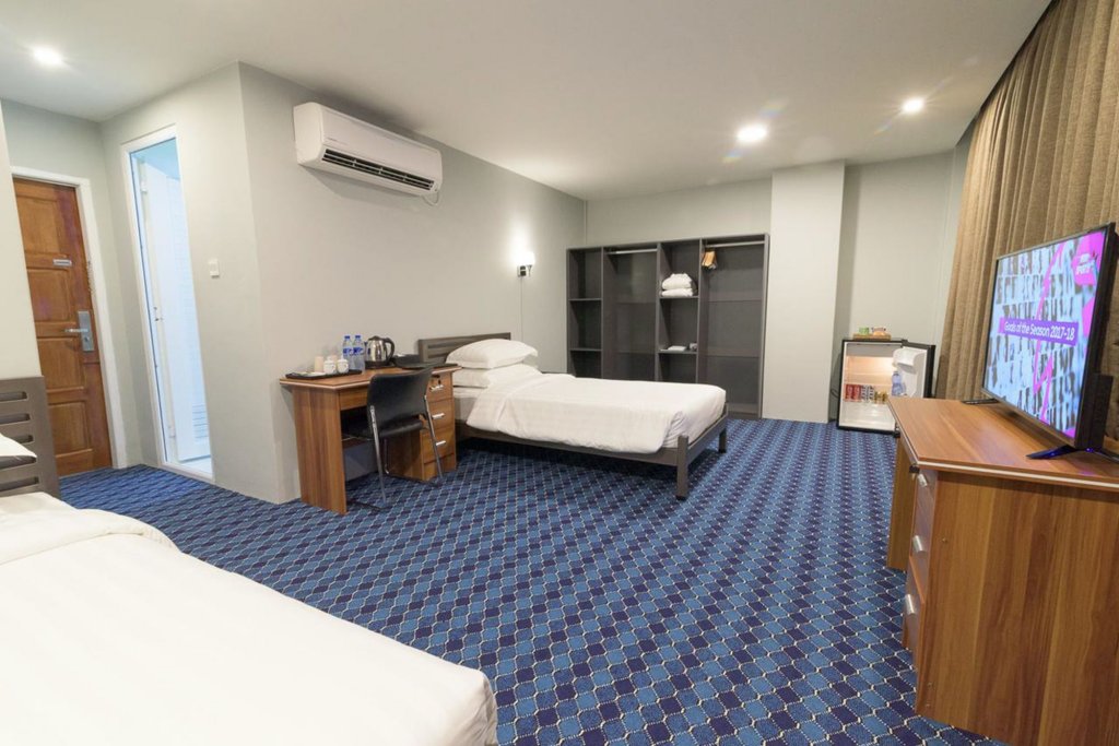 Фото Casa Yangon Hotel