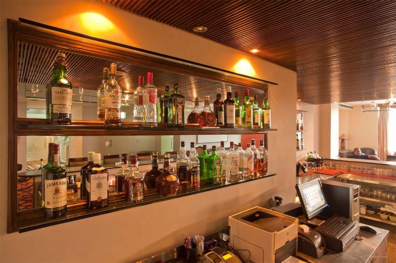 Фото Lakeshore Hotel & Apartments