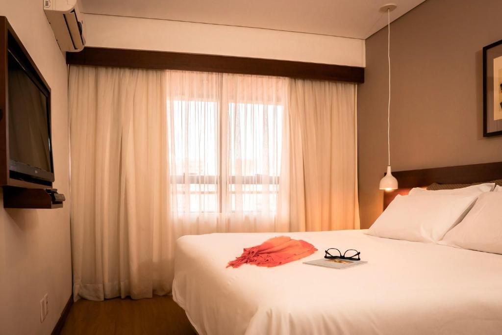 Фото Mercure Curitiba Golden Hotel