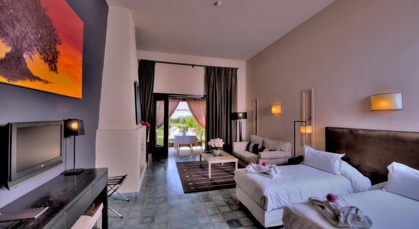 Фото Domaine Des Remparts Hotel & SPA