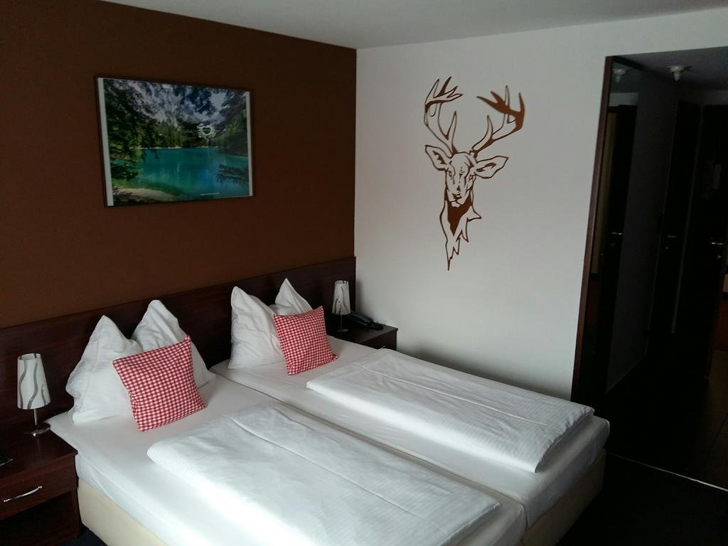 Фото Hotel Enziana Wien