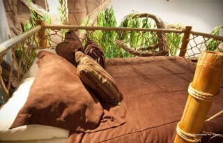 Фото The Anniversary Inn Logan