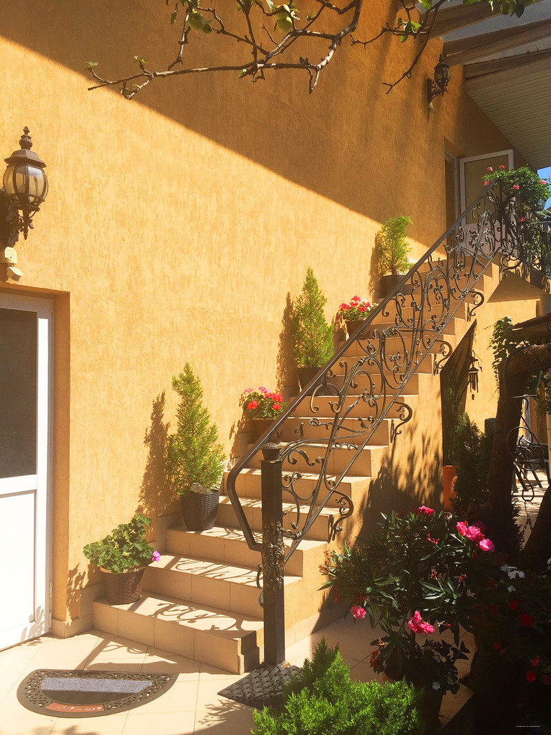 Фото Гостевой дом на Черноморской 2