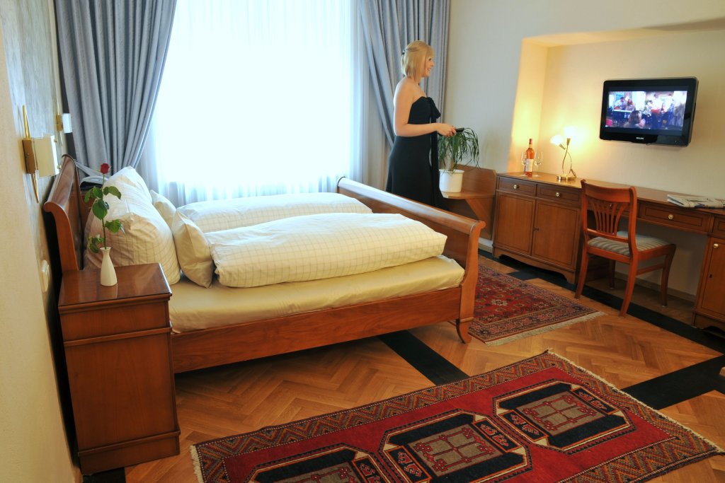 Фото Hotel Deutsches Haus