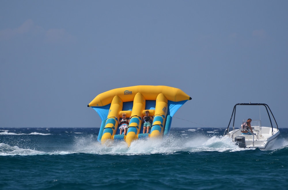 Фото St Raphael Resort & Marina