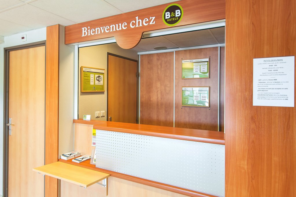 Фото B&b Hotel Pau Lescar